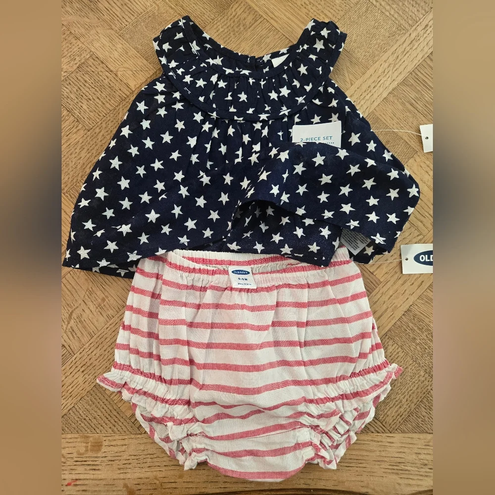 Old Navy charming baby
